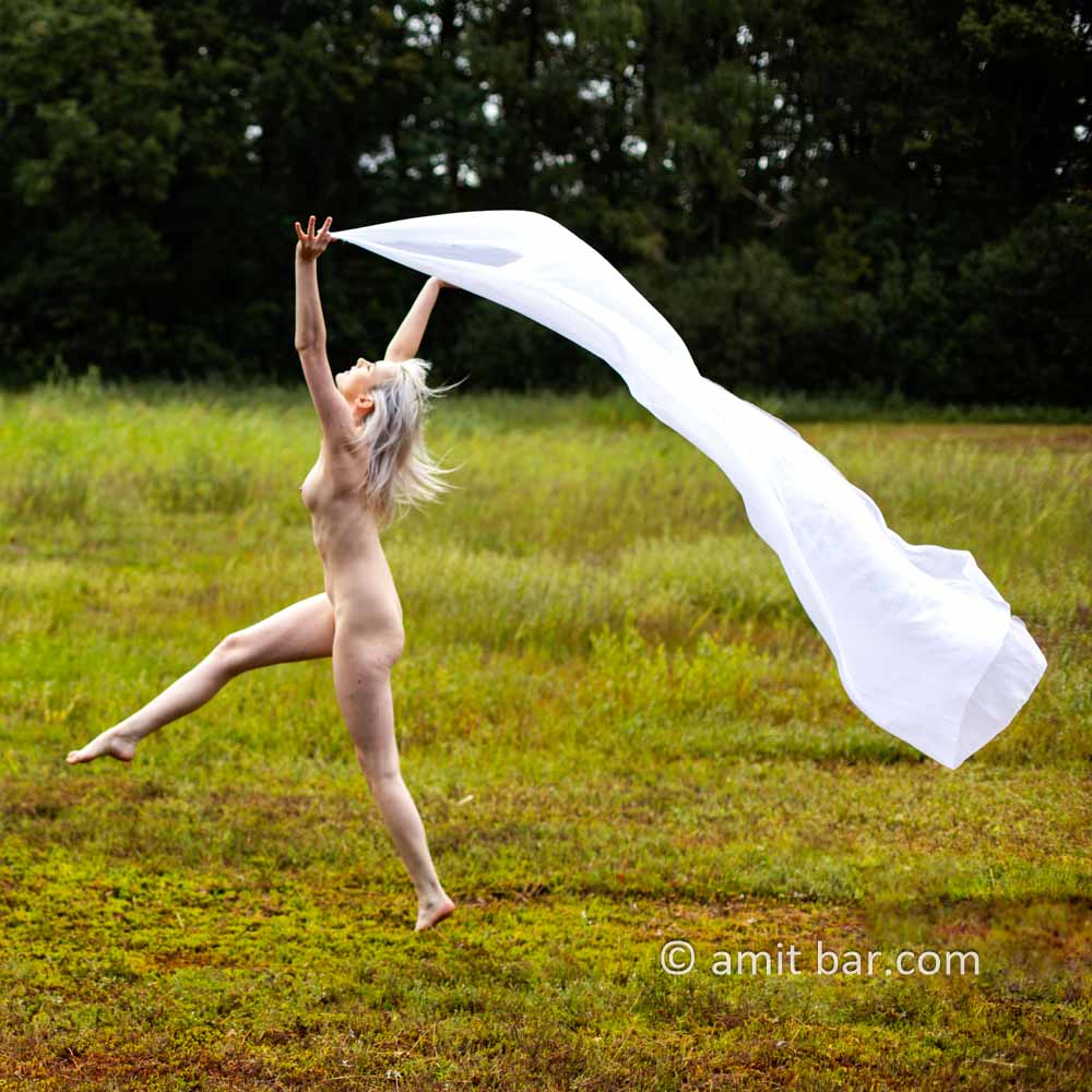 Ankie IV: Model Ankie is dacing in nature with a rag