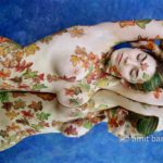 Autumn leaves body-painting II: Body-painted model with autumn leaves