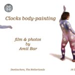 Clocks are in all formats and shapes, but up to now now not as a body-painting. It is therefore the world-wide premiere! Roxanne Giling is the dancer who gives the rhythm to the ticking of clocks.