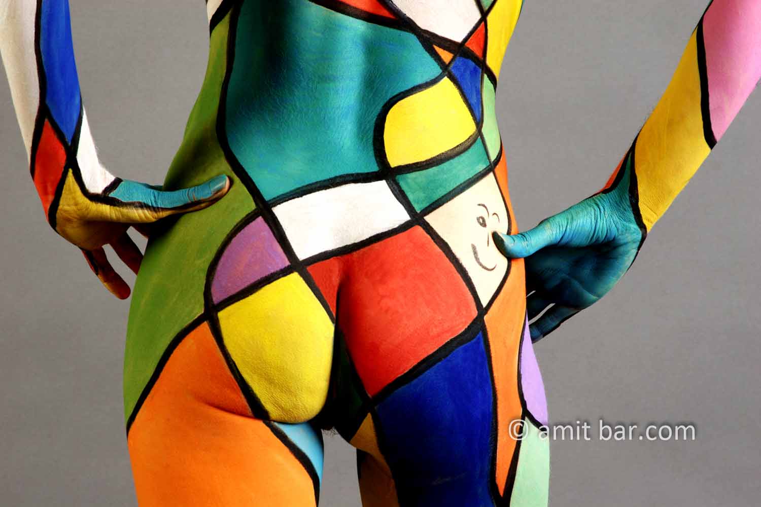 Color and lines I: Body-painted model with bordered colored patches