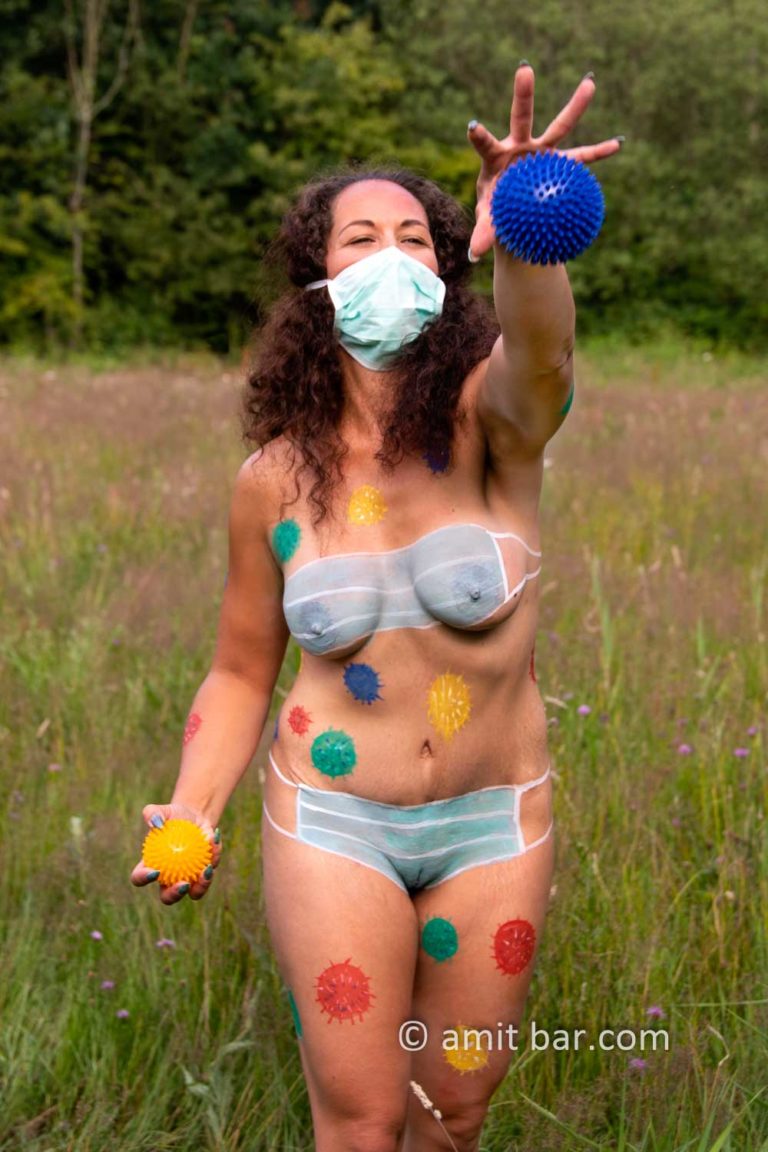 Corona body-painting