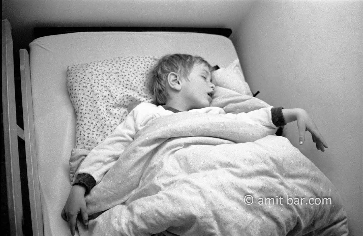 Dreaming I: A child is dreaming in his bed