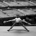 New paint II: Body-painted dancer at a painted wall in DRU