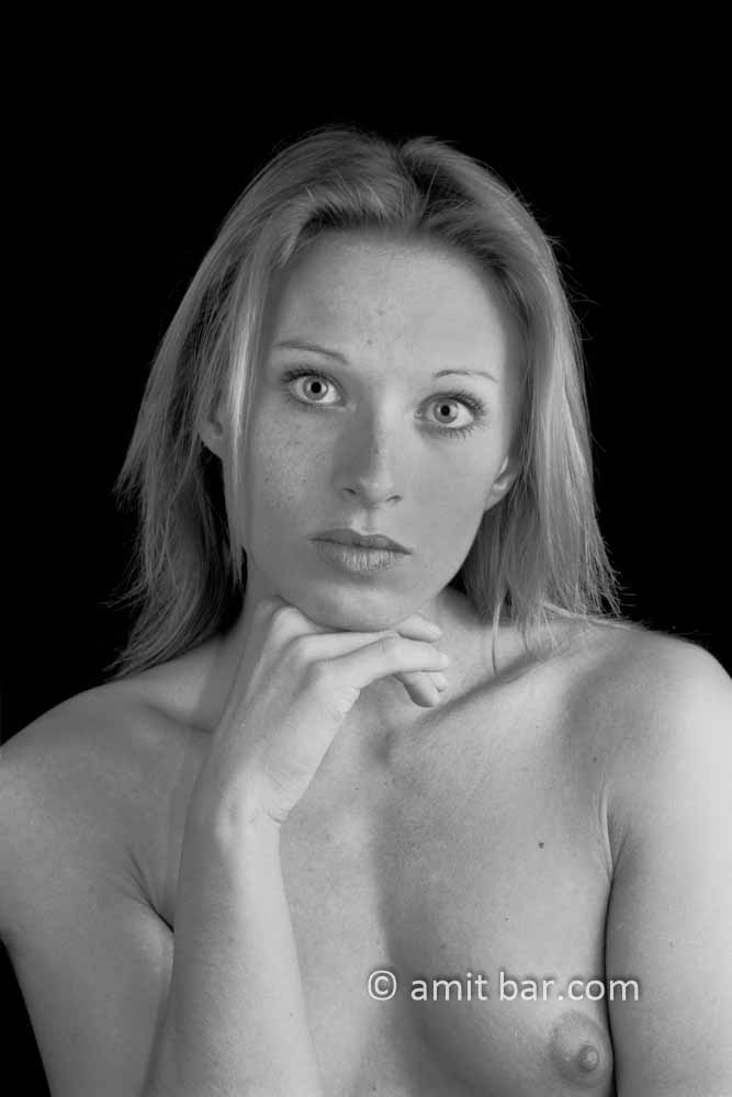 Those eyes II: Portrait of a nude model in my studio