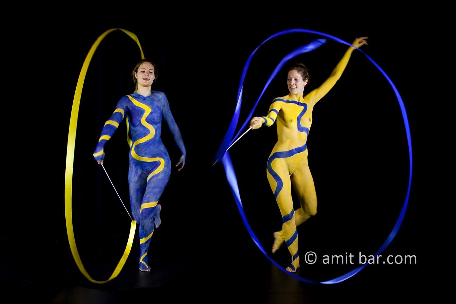 Two ribbons I: body-painted dancers with ribbons