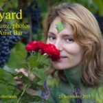 Vineyard video: The grape harvest is coming, and model Serene went to check the quality of the grapes before the vintage. Of course she has been body-painted appropriately for this occasion.